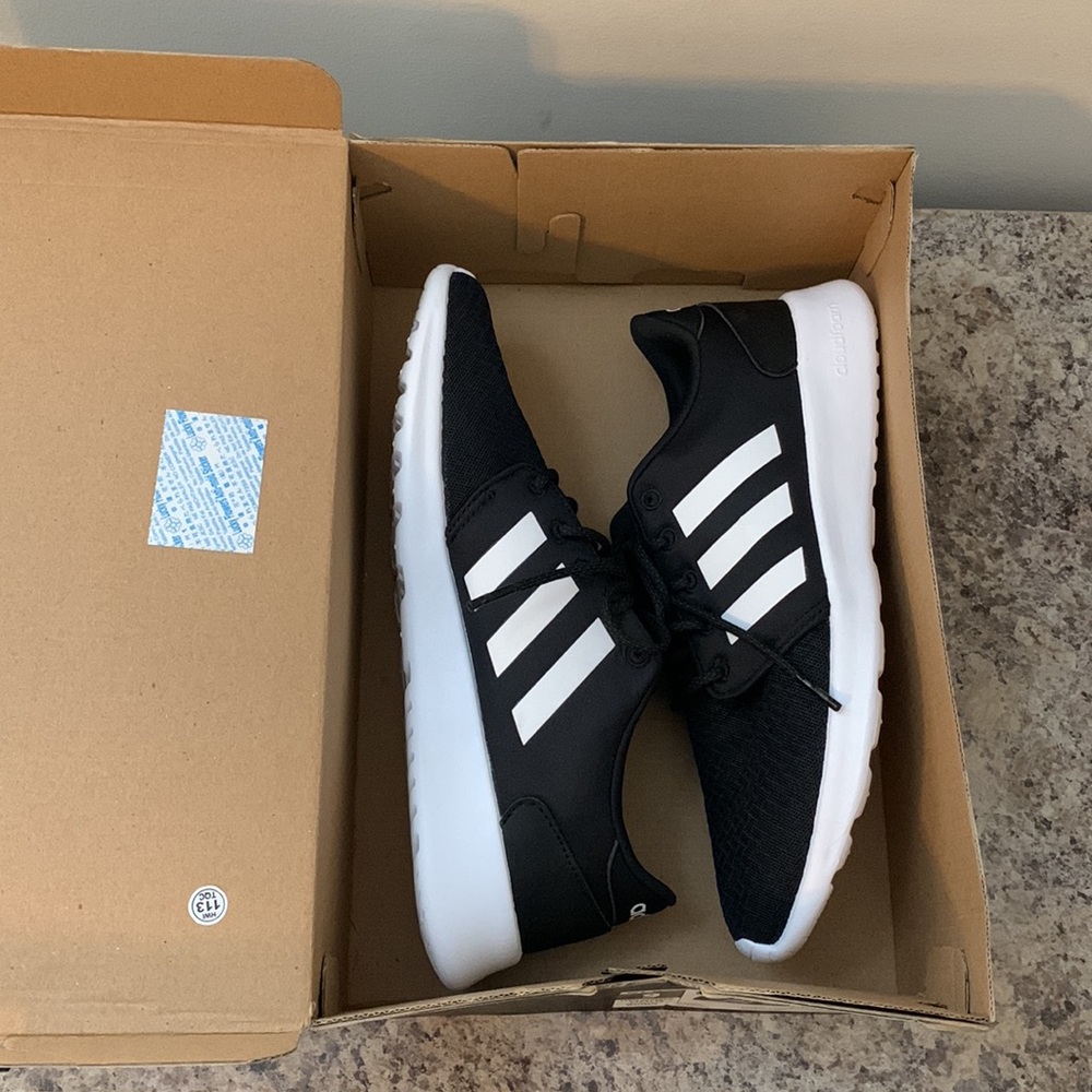 Adidas Black Shoes - Picture 10 of 15
